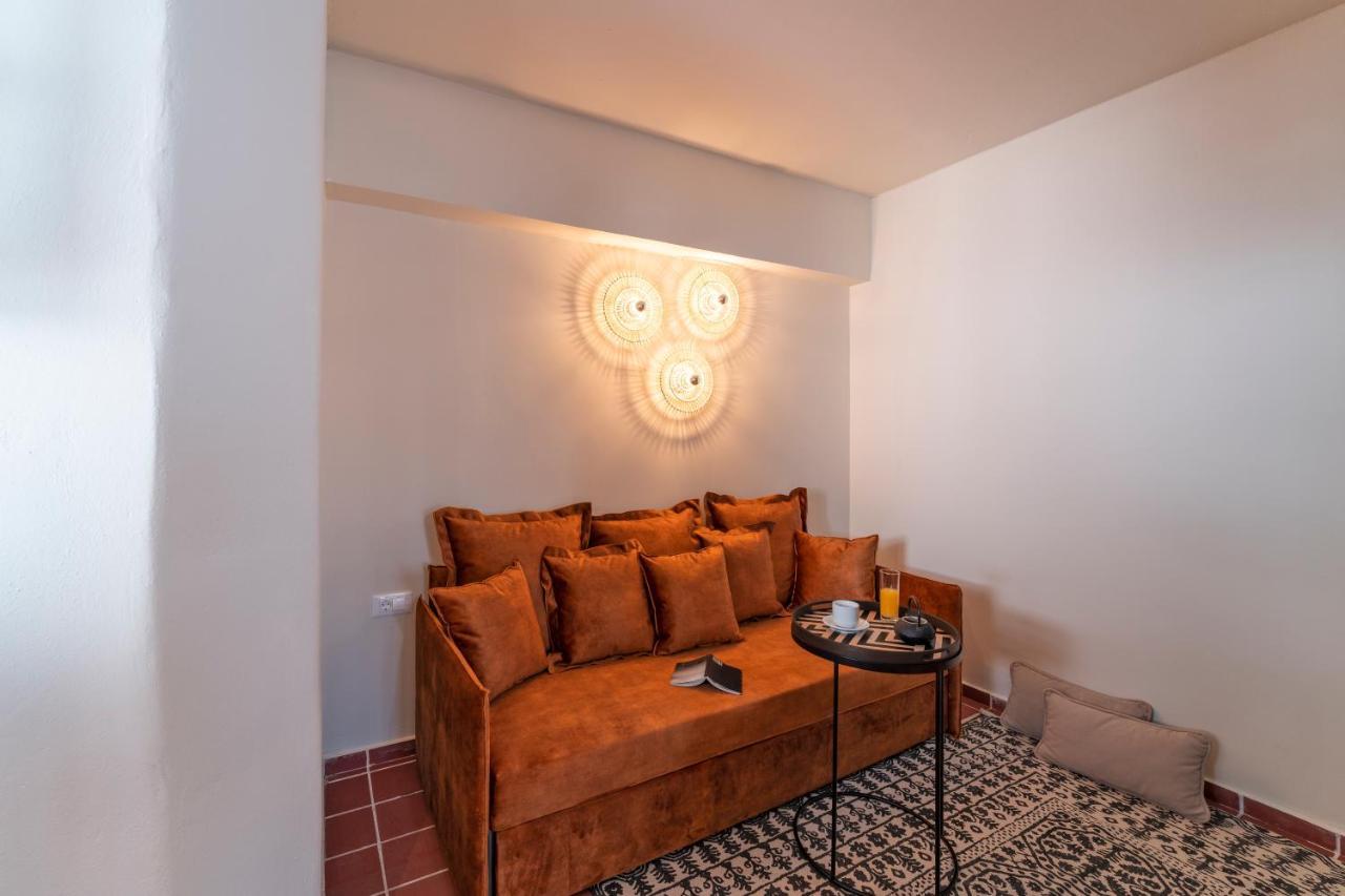 Maris Lindos Suites & Apartments Kültér fotó
