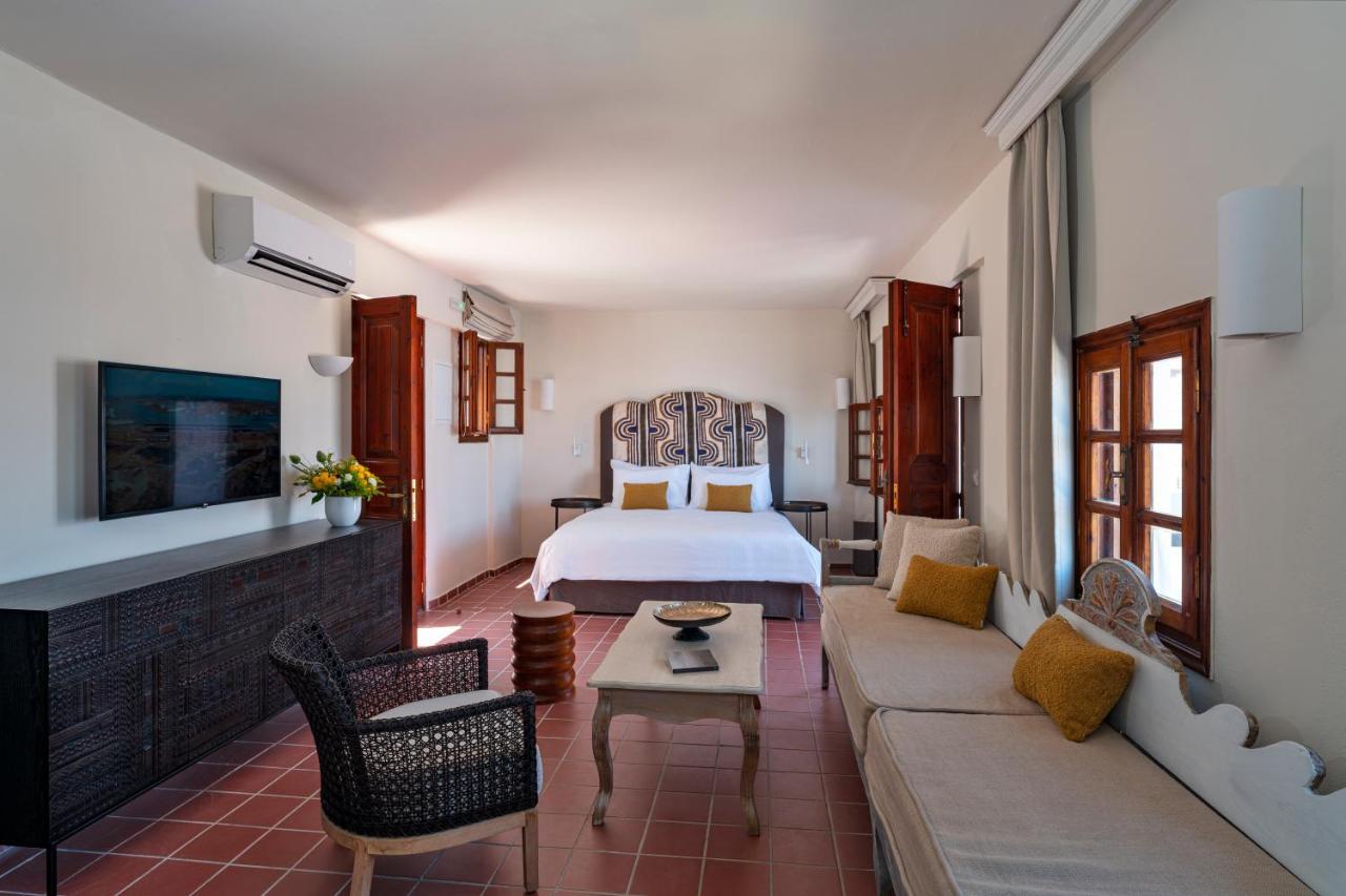 Maris Lindos Suites & Apartments Kültér fotó