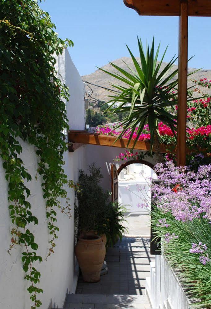Maris Lindos Suites & Apartments Kültér fotó